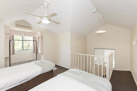 Subiaco Village 30 - Geraldton Accommodation 22