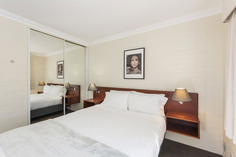Subiaco Village 30 - Geraldton Accommodation 13
