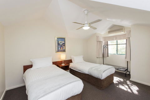 Subiaco Village 30 - Geraldton Accommodation 24