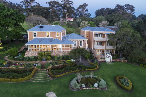 Grand Mercure Basildene Manor - Geraldton Accommodation 0