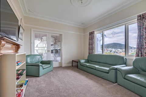 Serpentine Rose - Geraldton Accommodation 11