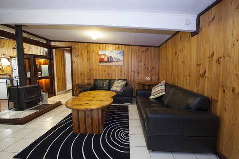 Rustic Retreat Esperance - Geraldton Accommodation 7