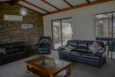 Geraldton Holliday Villas - Geraldton Accommodation 7