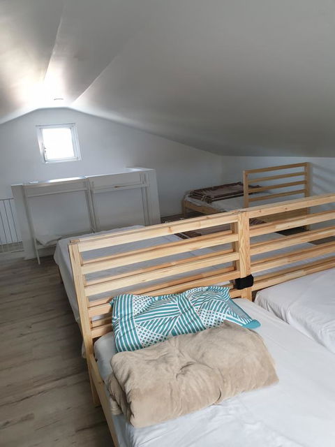DIANELLA Budget Rooms Happy Place To Stay - Geraldton Accommodation 4