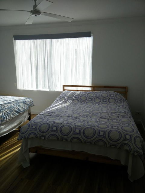 DIANELLA Budget Rooms Happy Place To Stay - Geraldton Accommodation 14