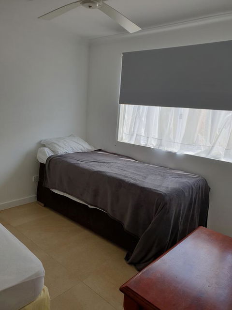 DIANELLA Budget Rooms Happy Place To Stay - Geraldton Accommodation 2