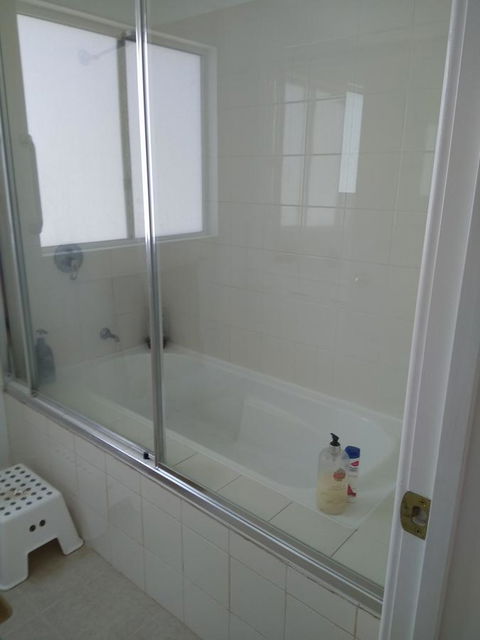 DIANELLA Budget Rooms Happy Place To Stay - Geraldton Accommodation 37