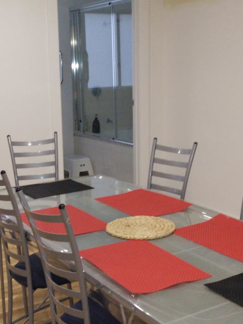 DIANELLA Budget Rooms Happy Place To Stay - Geraldton Accommodation 27