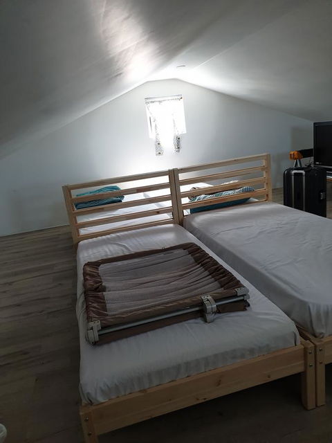 DIANELLA Budget Rooms Happy Place To Stay - Geraldton Accommodation 5