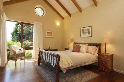 Innisfree Mountain Retreat - Geraldton Accommodation 4