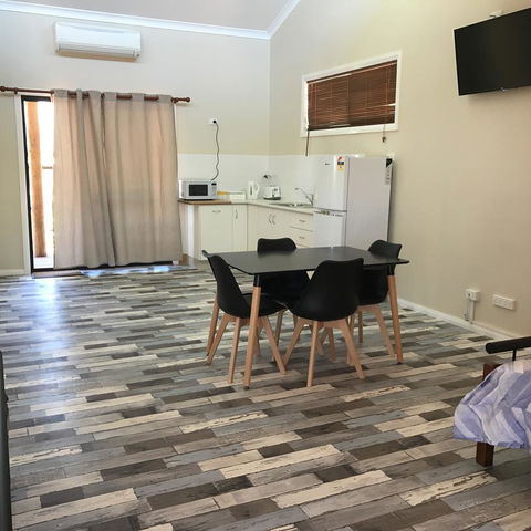 Sabai Accommodation - Geraldton Accommodation 4