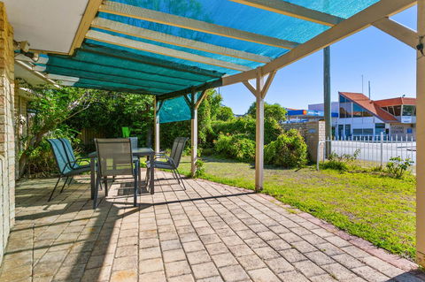 Como South Perth Villa - Geraldton Accommodation 24