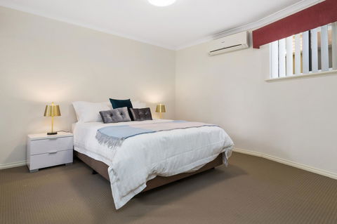 Como South Perth Villa - Geraldton Accommodation 28