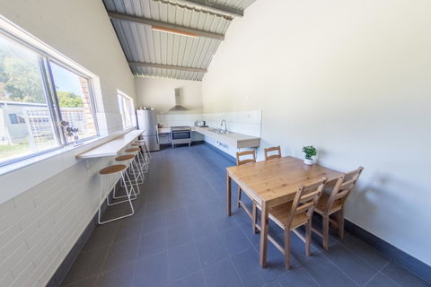 Mandurah Coastal Holiday Park - Geraldton Accommodation 40
