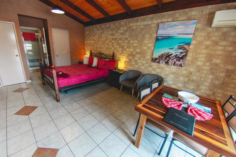 Esperance Foreshore Apartments - Geraldton Accommodation 4