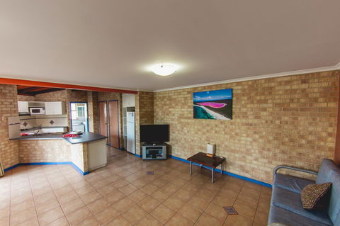 Esperance Foreshore Apartments - Geraldton Accommodation 5