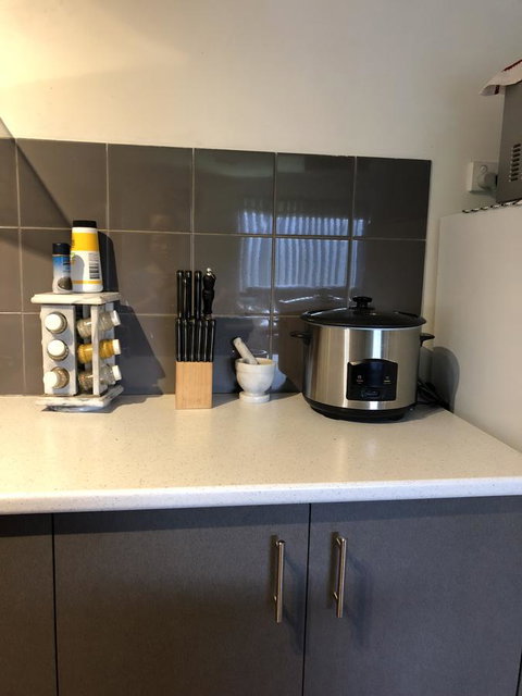 Nora Muslim Holiday Home - Geraldton Accommodation 21