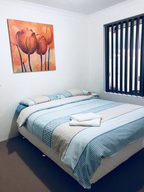 Nora Muslim Holiday Home - Geraldton Accommodation 26