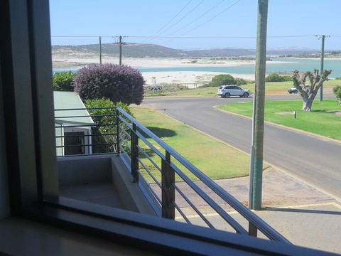 Kalbarri Riverfront Unit - Geraldton Accommodation 4