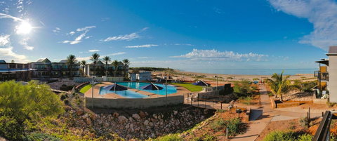 Mantarays Ningaloo Beach Resort - Geraldton Accommodation 0