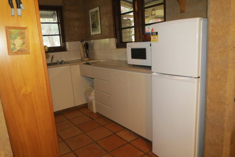 Bentwood Olive Grove Accommodation - Geraldton Accommodation 13