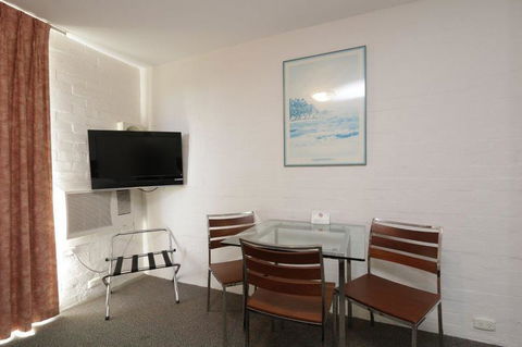 Atrium Hotel Mandurah - Geraldton Accommodation 2