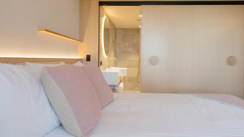 Quay Perth - Geraldton Accommodation 7