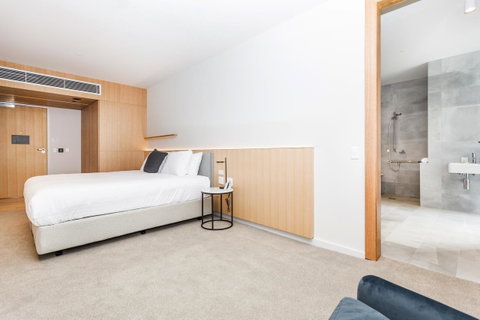 Quay Perth - Geraldton Accommodation 8