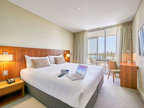 The Sebel Mandurah - Geraldton Accommodation 11
