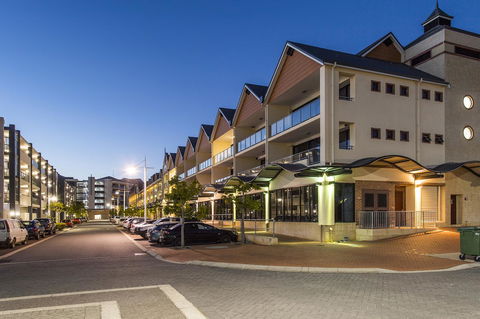 Dolphin Quay Apartments - Geraldton Accommodation 18