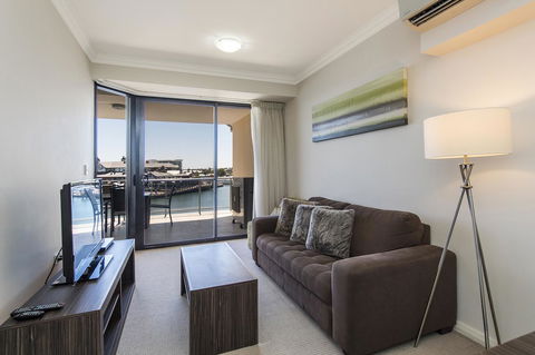 Dolphin Quay Apartments - Geraldton Accommodation 32