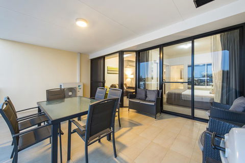Dolphin Quay Apartments - Geraldton Accommodation 38