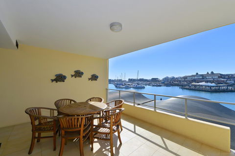 Dolphin Quay Apartments - Geraldton Accommodation 14