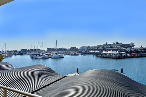 Dolphin Quay Apartments - Geraldton Accommodation 13