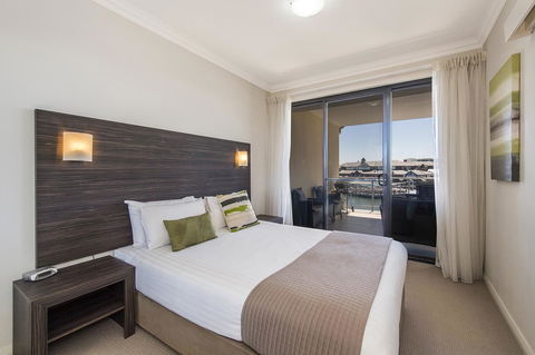Dolphin Quay Apartments - Geraldton Accommodation 29