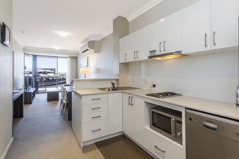 Dolphin Quay Apartments - Geraldton Accommodation 35