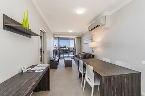 Dolphin Quay Apartments - Geraldton Accommodation 33