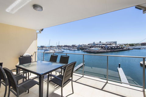 Dolphin Quay Apartments - Geraldton Accommodation 36