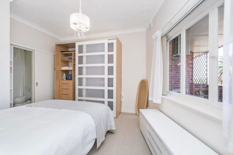 Light Bright, Quality River Views! Free Parking - Geraldton Accommodation 29