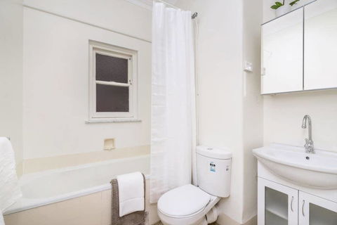 Light Bright, Quality River Views! Free Parking - Geraldton Accommodation 37