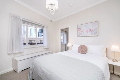 Light Bright, Quality River Views! Free Parking - Geraldton Accommodation 26