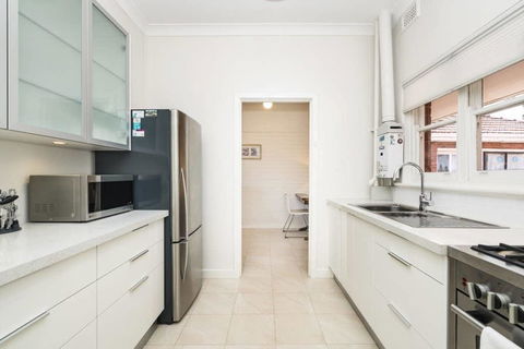 Light Bright, Quality River Views! Free Parking - Geraldton Accommodation 24