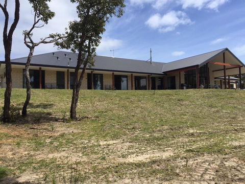 Eagle Bay House - Geraldton Accommodation 12