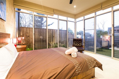 Arthouse - Geraldton Accommodation 11