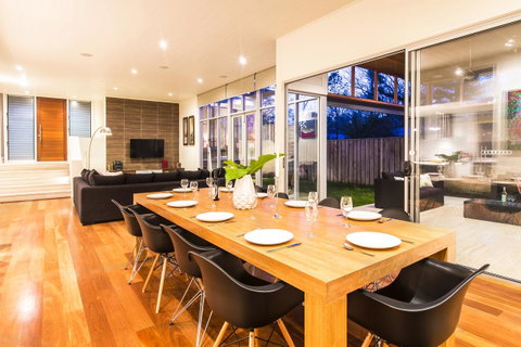 Arthouse - Geraldton Accommodation 2