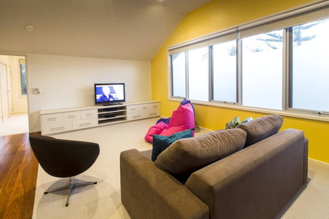Arthouse - Geraldton Accommodation 25