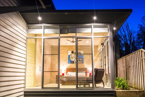 Arthouse - Geraldton Accommodation 13