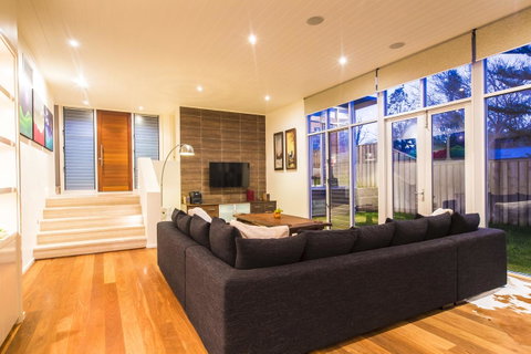Arthouse - Geraldton Accommodation 3