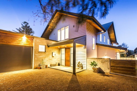 Arthouse - Geraldton Accommodation 26