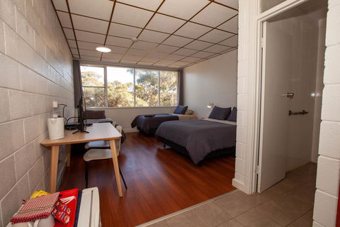 EUCLA MOTOR HOTEL - Geraldton Accommodation 4